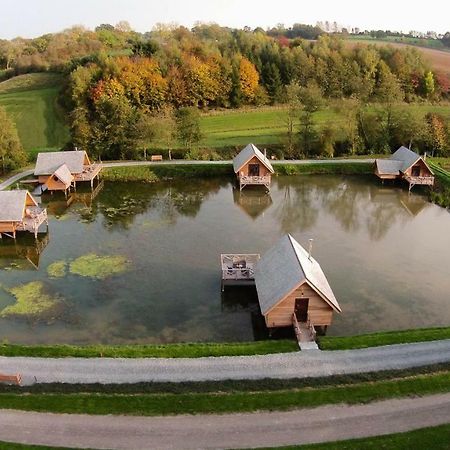 Aqualodge Hotel Insolite Ermeton-sur-Biert Экстерьер фото