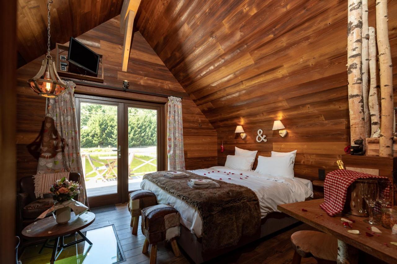 Aqualodge Hotel Insolite Ermeton-sur-Biert Экстерьер фото