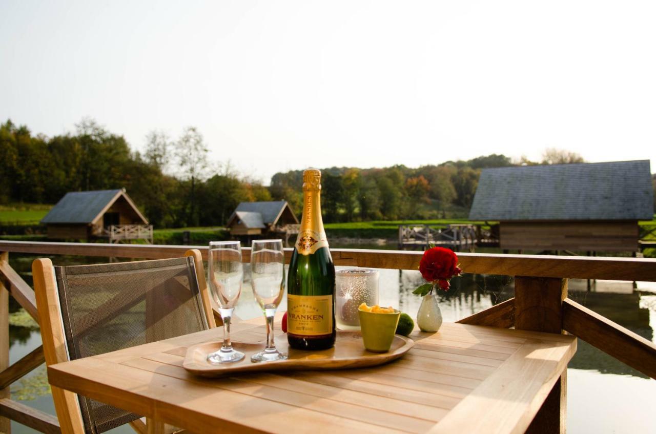 Aqualodge Hotel Insolite Ermeton-sur-Biert Экстерьер фото