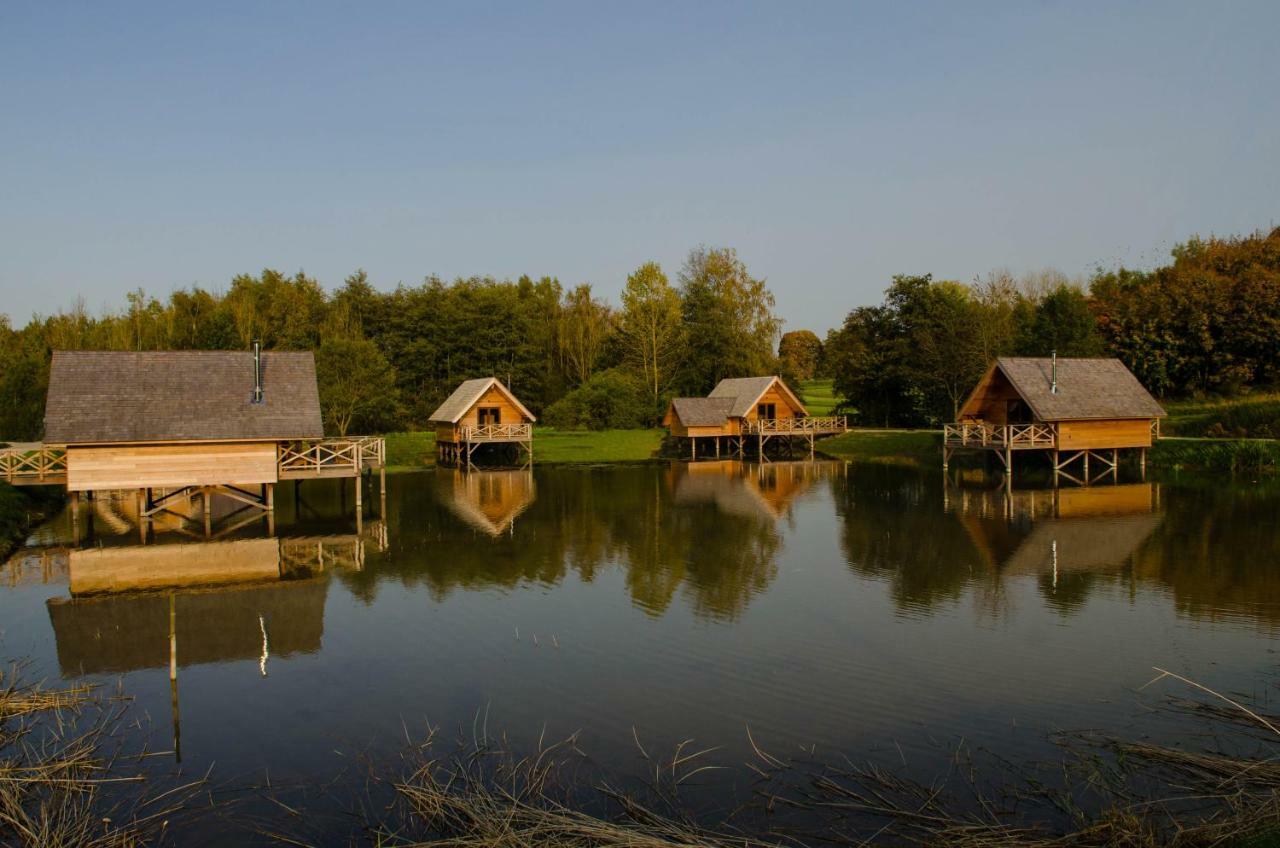 Aqualodge Hotel Insolite Ermeton-sur-Biert Экстерьер фото