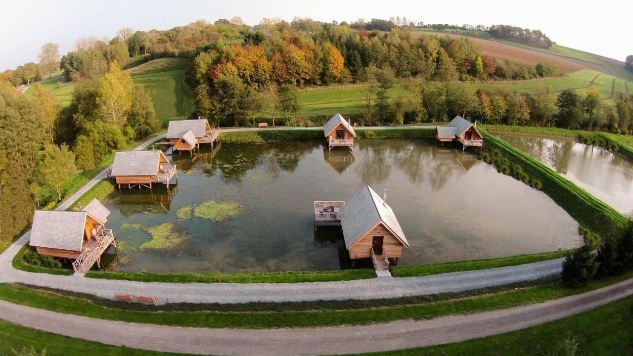 Aqualodge Hotel Insolite Ermeton-sur-Biert Экстерьер фото