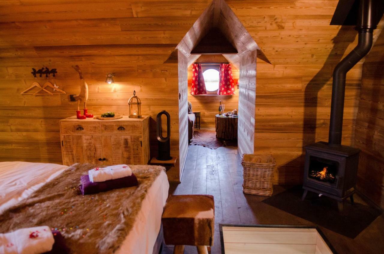 Aqualodge Hotel Insolite Ermeton-sur-Biert Экстерьер фото