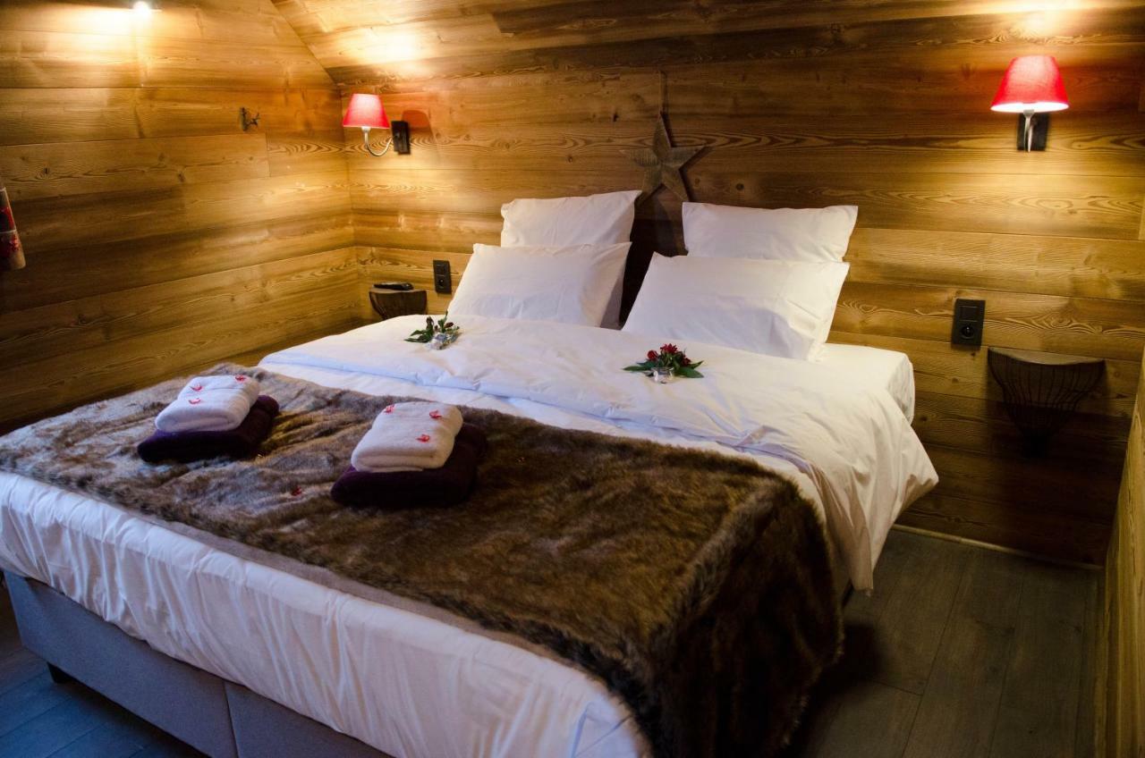 Aqualodge Hotel Insolite Ermeton-sur-Biert Экстерьер фото